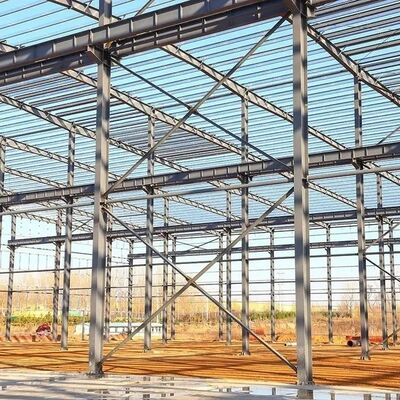 İyi bir fiyat. Düşük Fiyatlı Prefabrik Hazır Yapım Prefabrik Çelik Yapı Yalıtımlı Vinçli Metal İnşaat Atölyesi Sandviç Panel Duvarlı çevrimiçi
