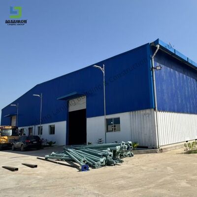Bom preço Instalação de suporte durável Fábrica Fornecimento direto Personalizado Verde Prefabricado Estrutura de aço leve Edifício Armazém Oficina de aço Metal Oficina Armazém Fábrica on-line