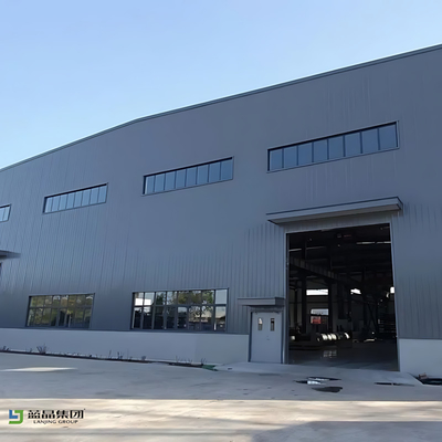 Installazione rapida di officina prefabbricata personalizzata JIS Standard con struttura in metallo e acciaio a grande campata per stoccaggio