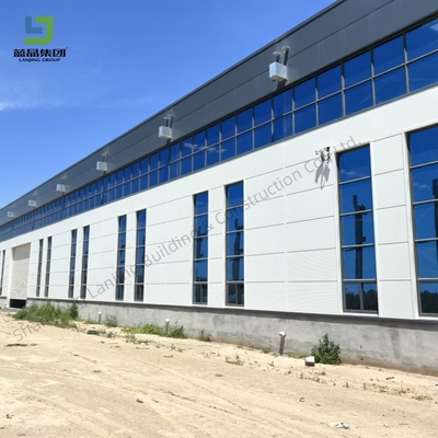 Prefabbricato struttura di acciaio leggera industriale magazzino logistico con Q355b e Q235b